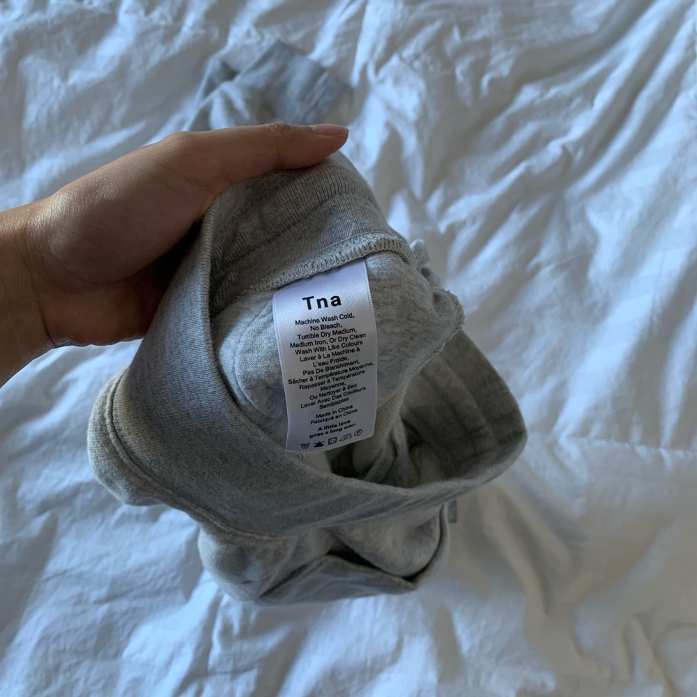 Aritzia TNA Heather Grey Sweatpants - Picture 9 of 9